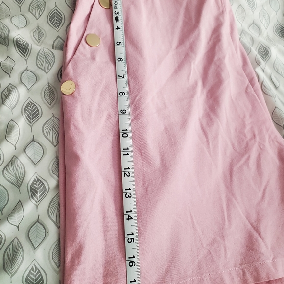 City chic pink shorts - Picture 2 of 10